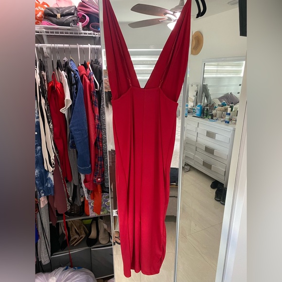 Red dress. Mid length dress in great conditions, wore only once. - Picture 2 of 6